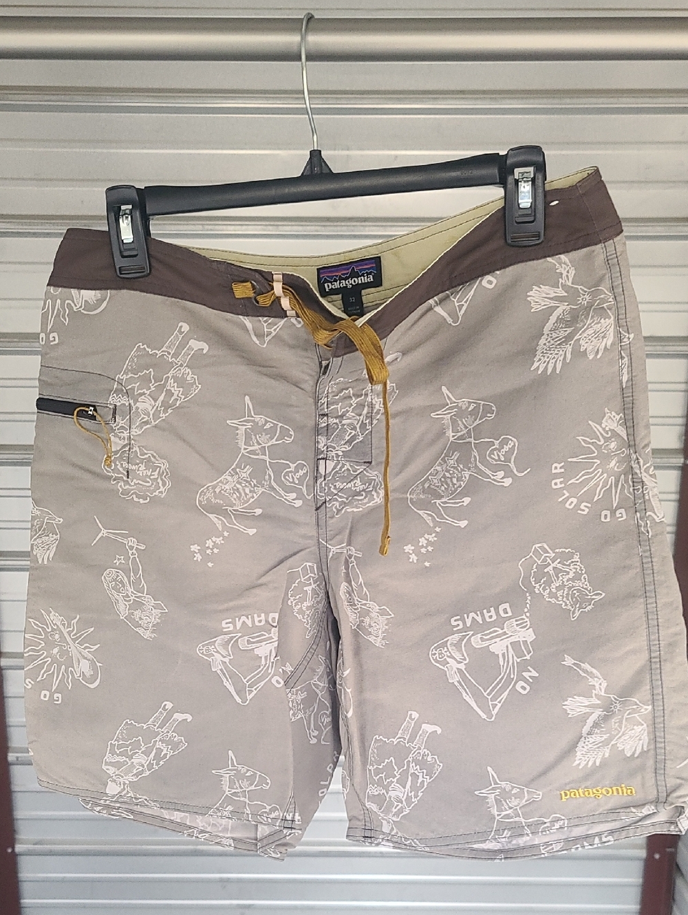 Patagonia Men's Gray Printed Swim Trunks
